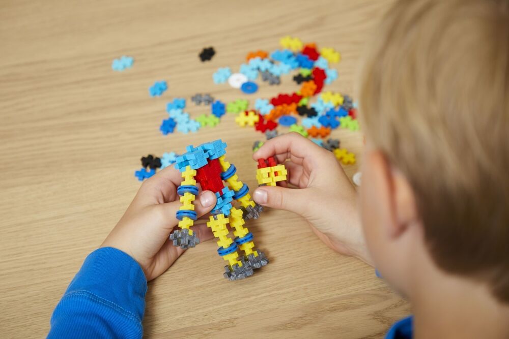 Learn to build Plus-Plus robot (275st)