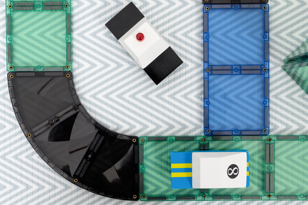CONNETIX Roads Ramps en Intersections Pack - 16 stuks